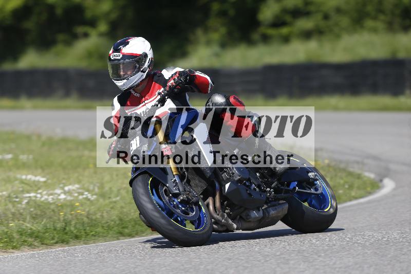 /Archiv-2025/12 30.04.2025 Speer Racing ADR/Gruppe gruen/911